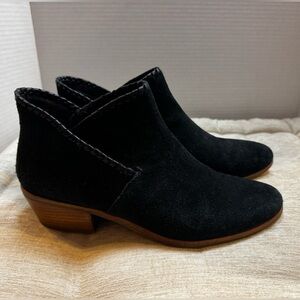 Jack Rogers Black Suede Ankle Boots, size 7.5